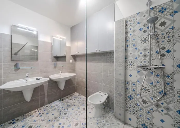 Wdf 2 Bedrooms Heart Of Cannes!!