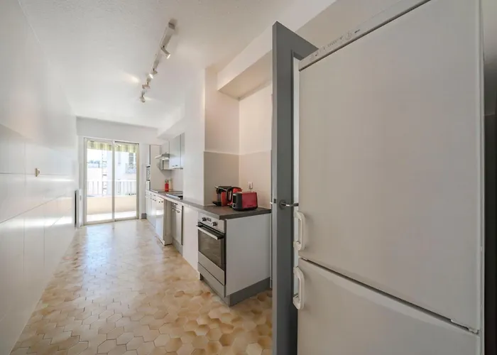 Wdf 2 Bedrooms Heart Of Cannes!! * Cannes